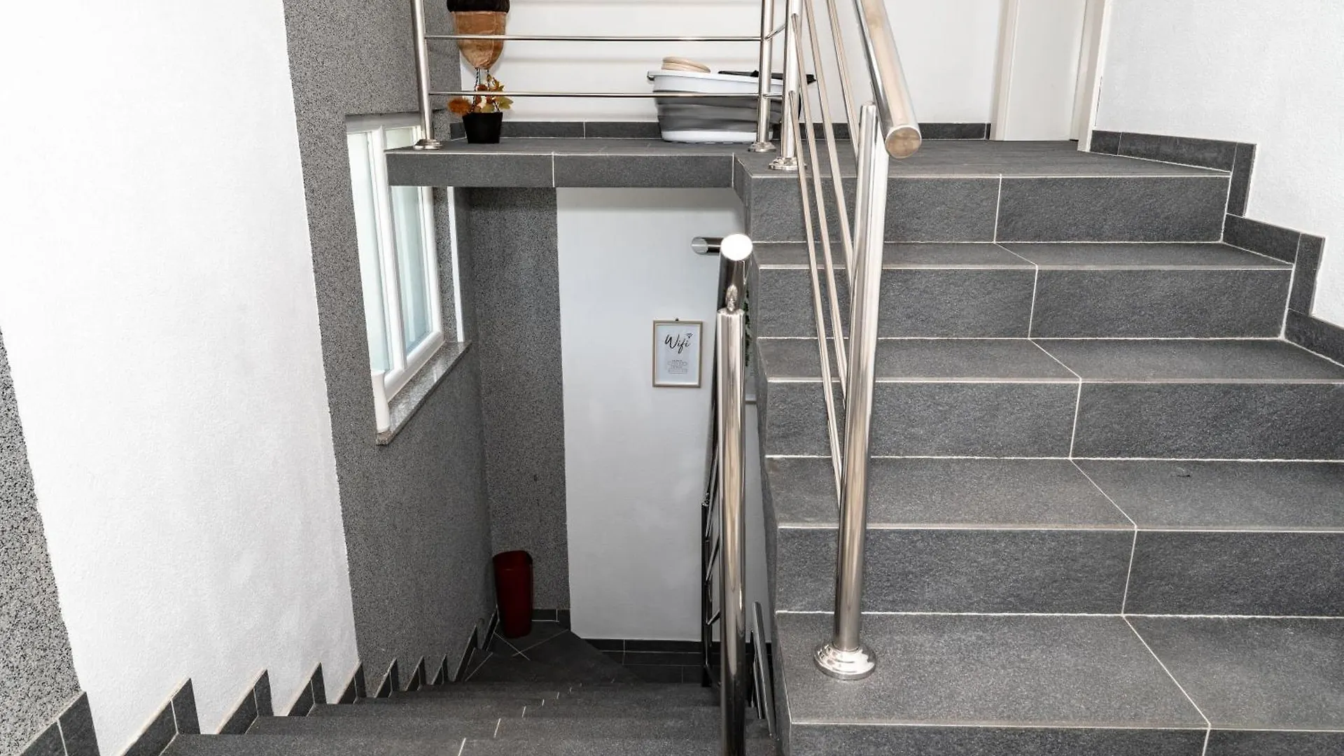 Four Points Apartman Vir