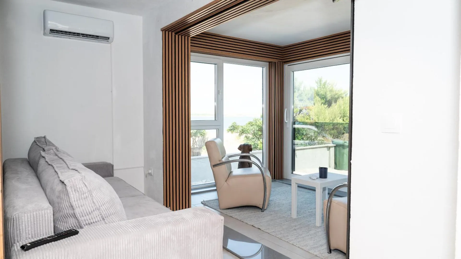 Four Points Apartman Vir
