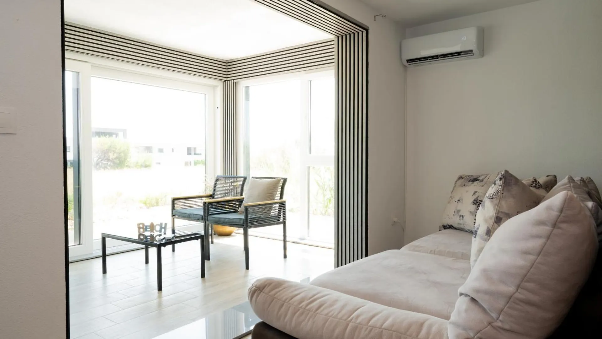 Four Points Apartman Vir