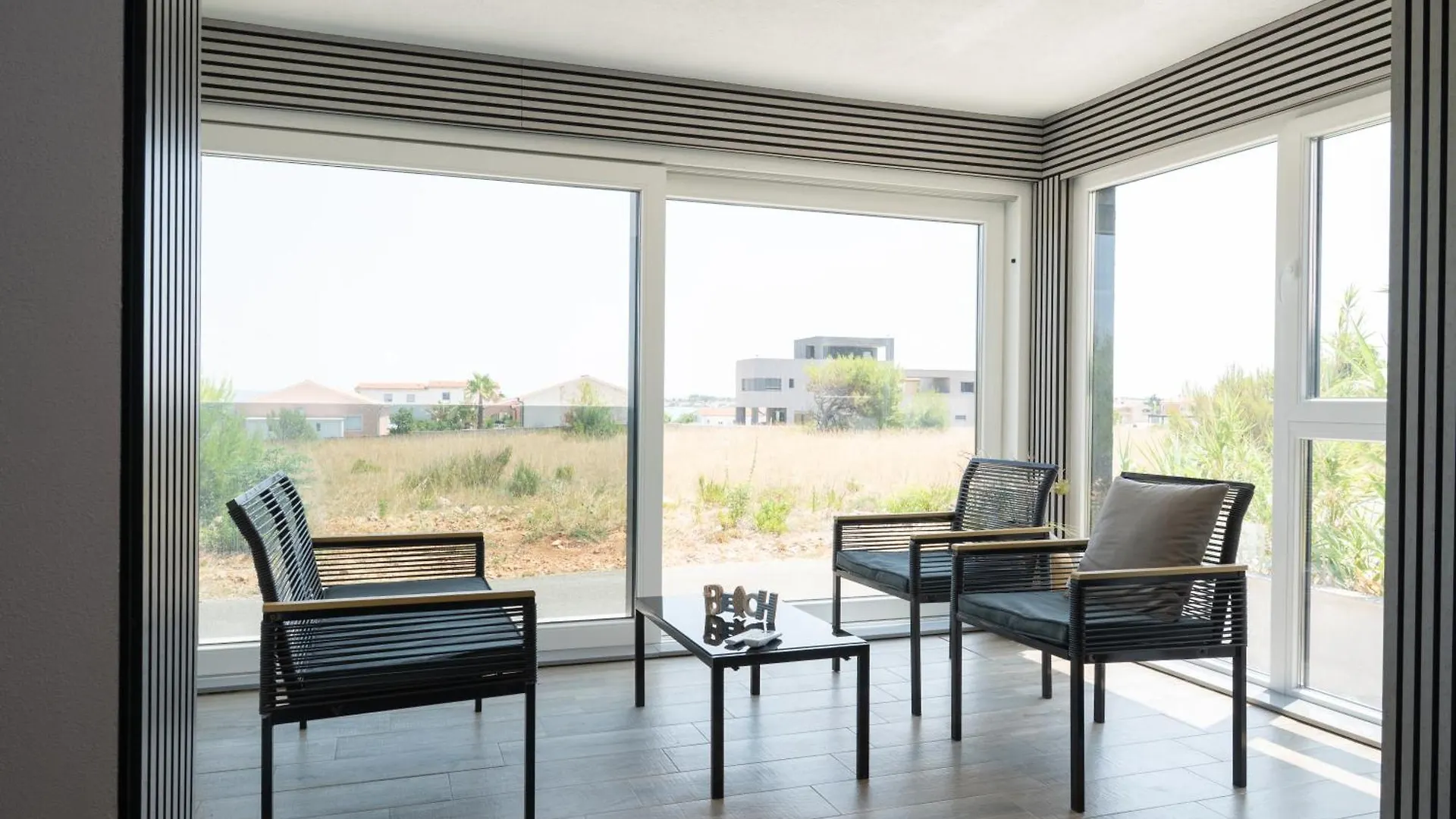 Four Points Apartman Vir