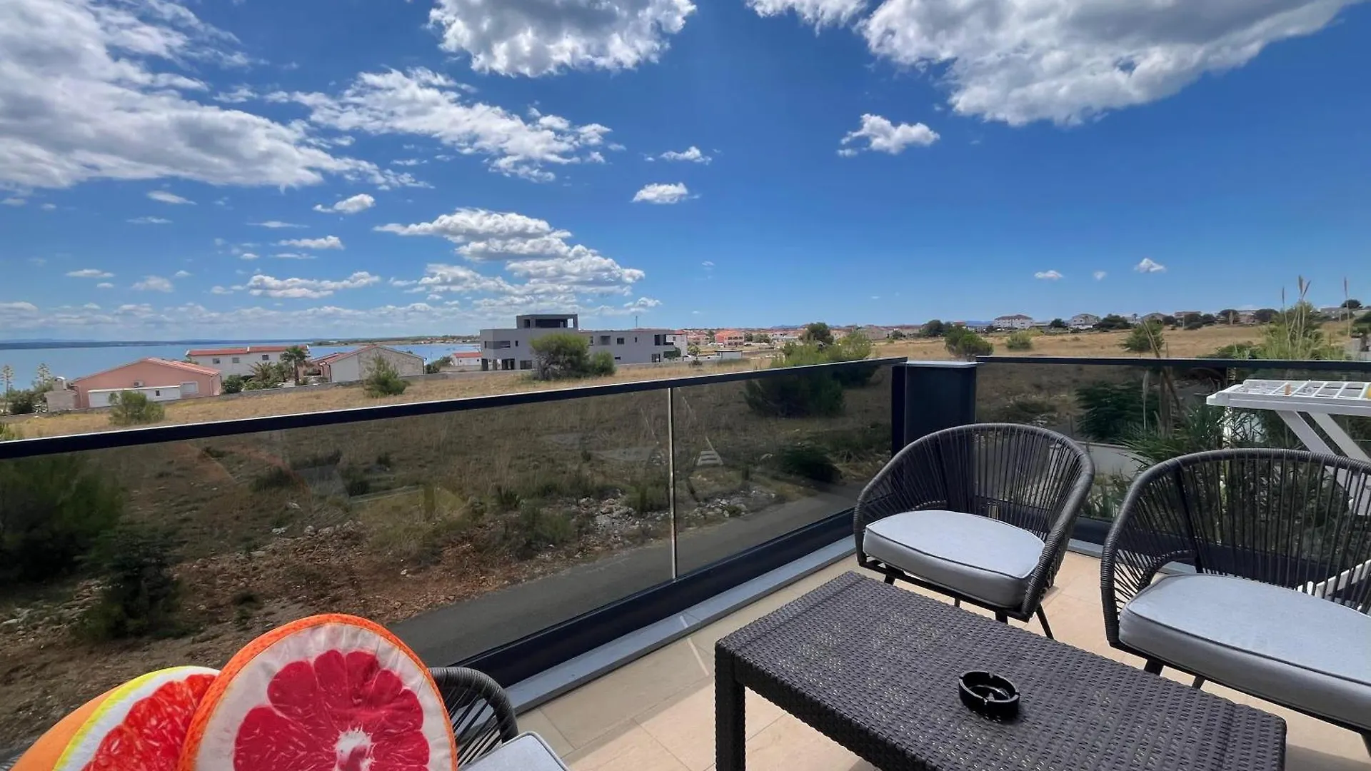 Four Points Apartman Vir