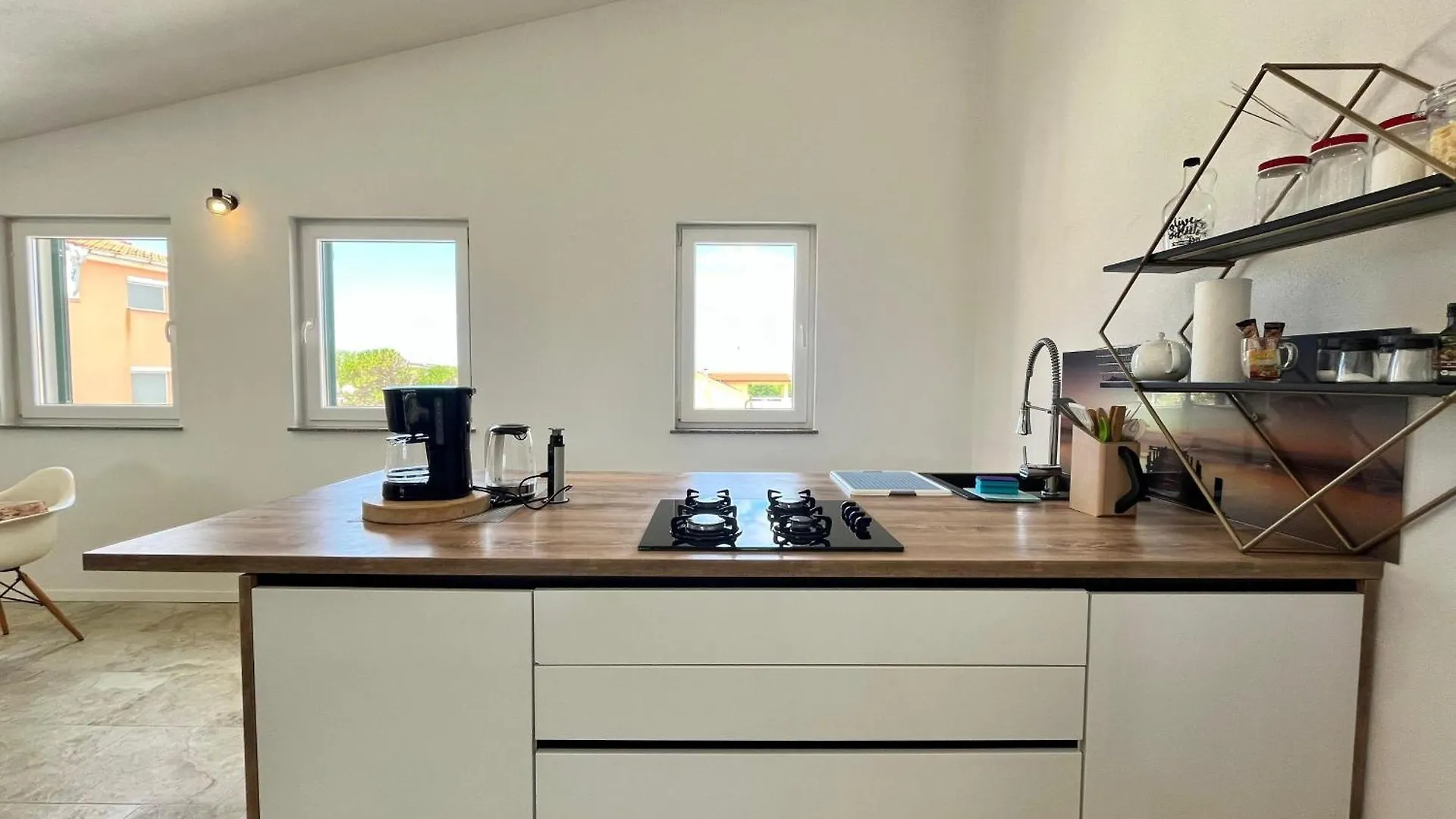 Four Points Apartman Vir