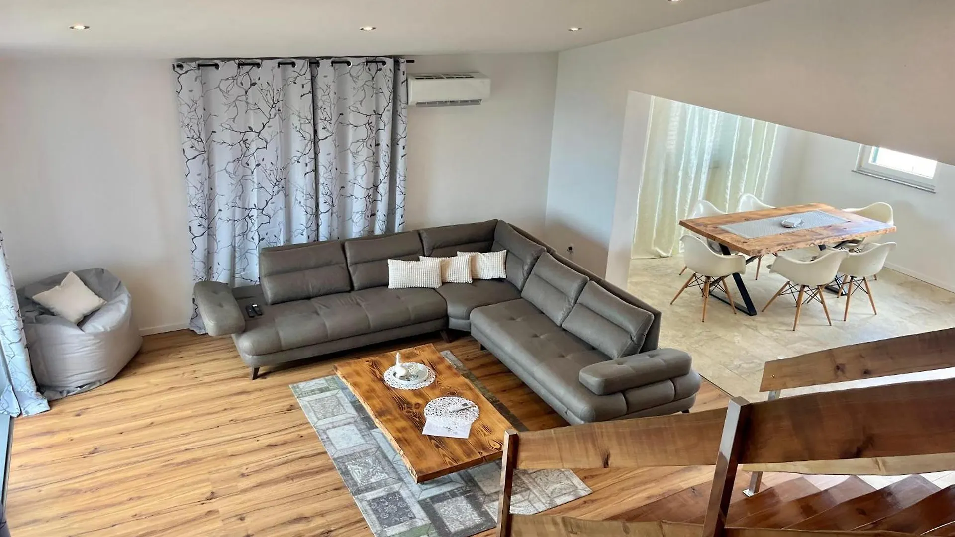 Four Points Apartman Vir